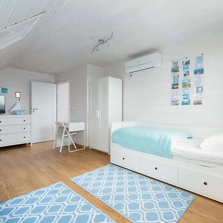 Baltic With Parking By Renters Zastan