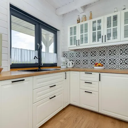 Baltic With Parking By Renters * Zastan